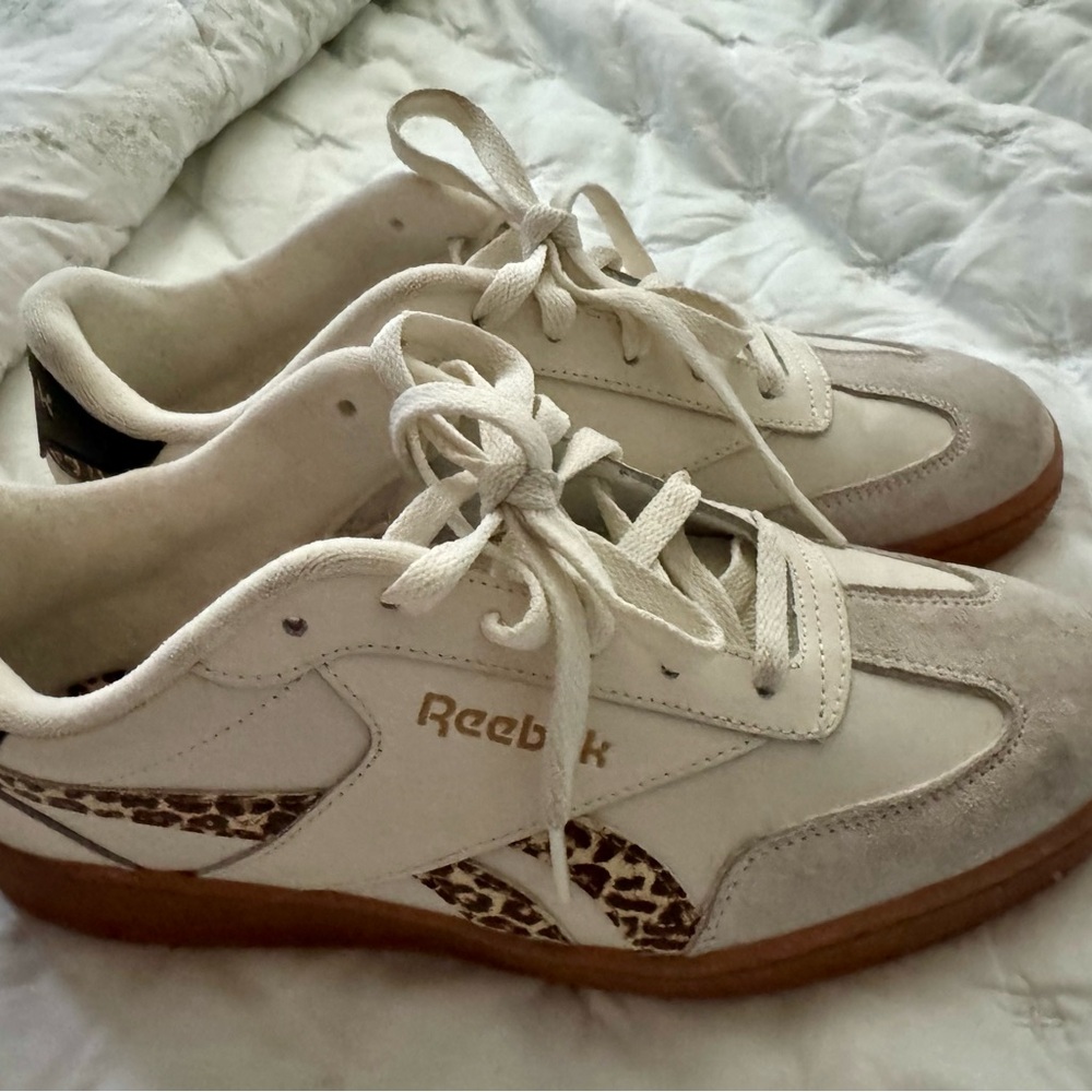 Reebok White and Tan Sneakers with Leopard Print Size 8